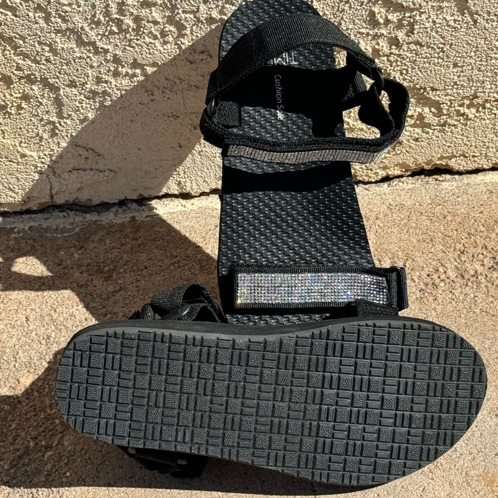 Women’s Bling Strap Sandals - Picture 3 of 3